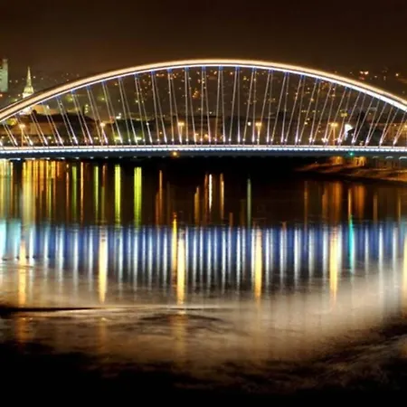 Queen Flat In Old Town With Castle View Apartment *