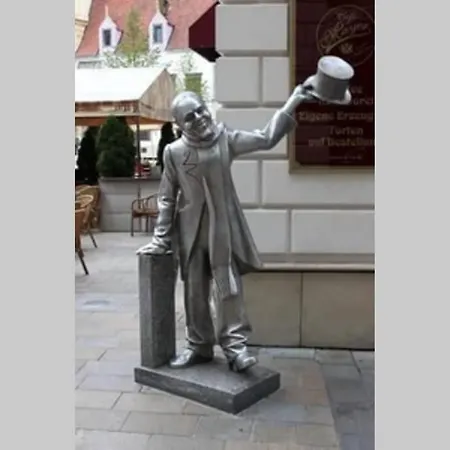 Queen Flat In Old Town With Castle View Bratislava