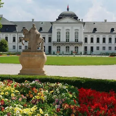 Queen Flat In Old Town With Castle View * 브라티슬라바