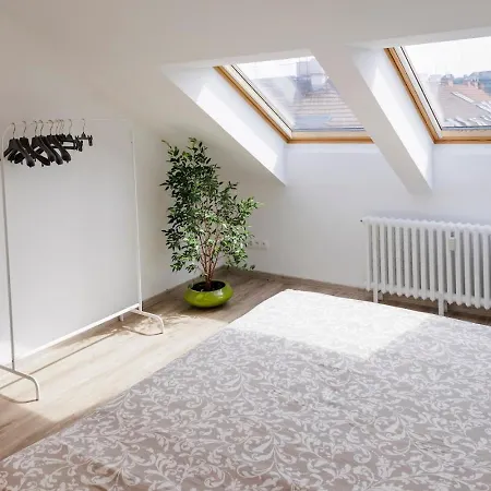 Apartment Queen Flat In Old Town With Castle View Bratislava