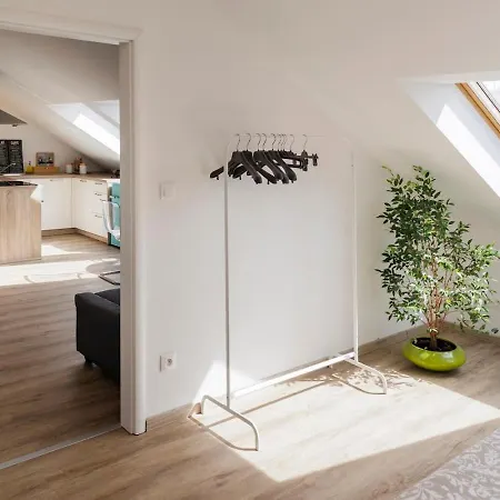 Queen Flat In Old Town With Castle View