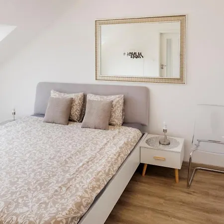 Queen Flat In Old Town With Castle View * Bratislava