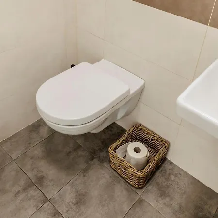 Queen Flat In Old Town With Castle View Apartment