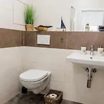 Queen Flat In Old Town With Castle View *