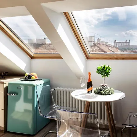 Queen Flat In Old Town With Castle View Apartmán *